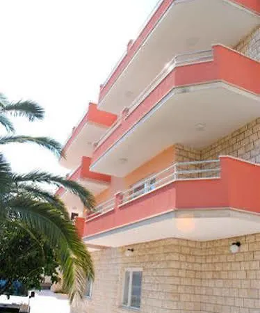 Zvonimir 3* Σπλιτ